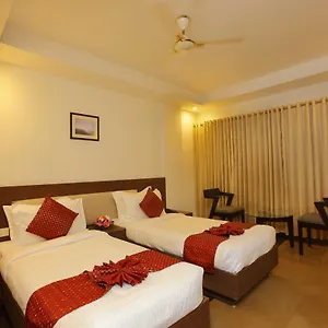 Highway Palace Kayankulam